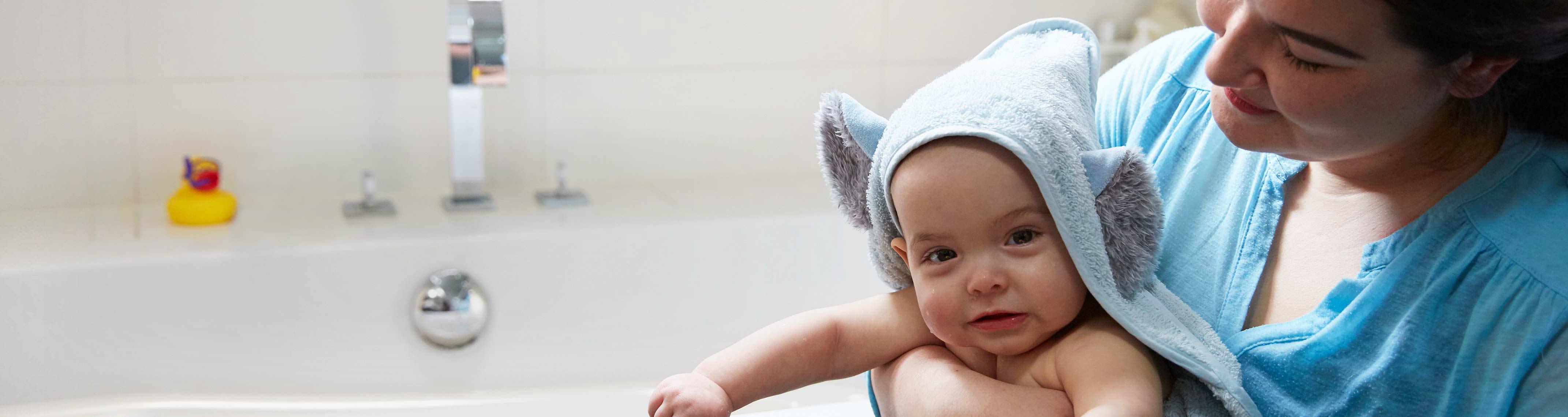 Baby Bath Time Guide | Johnson's®
